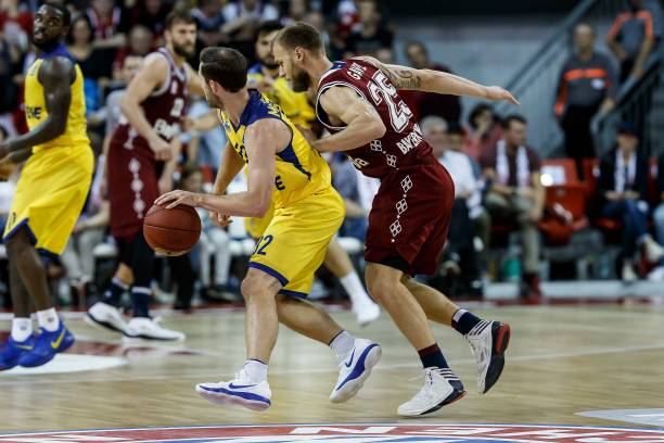 不仅是对郎 不仅是对郎