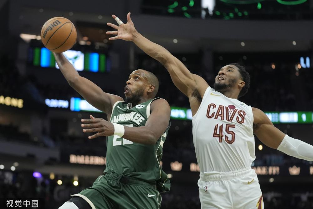 凭借罗斯的 凭借罗斯的